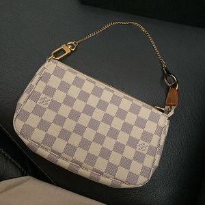 Louis Vuitton Damier Azur Pochette